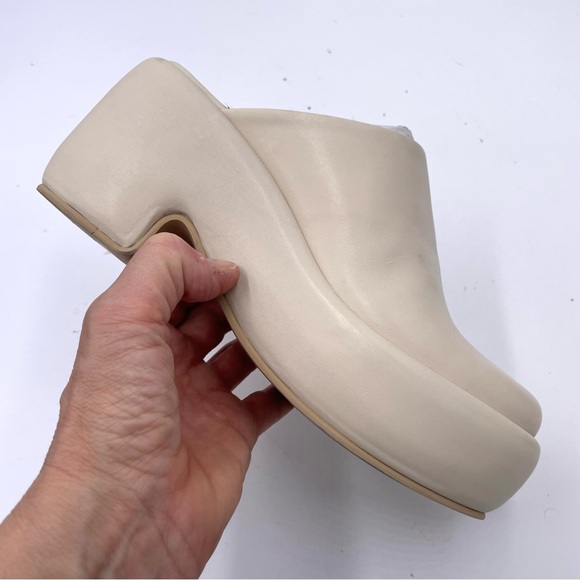 NEW Everlane Cream Parchment The Puffa Platform Clog in Size 6‎ - Picture 9 of 16